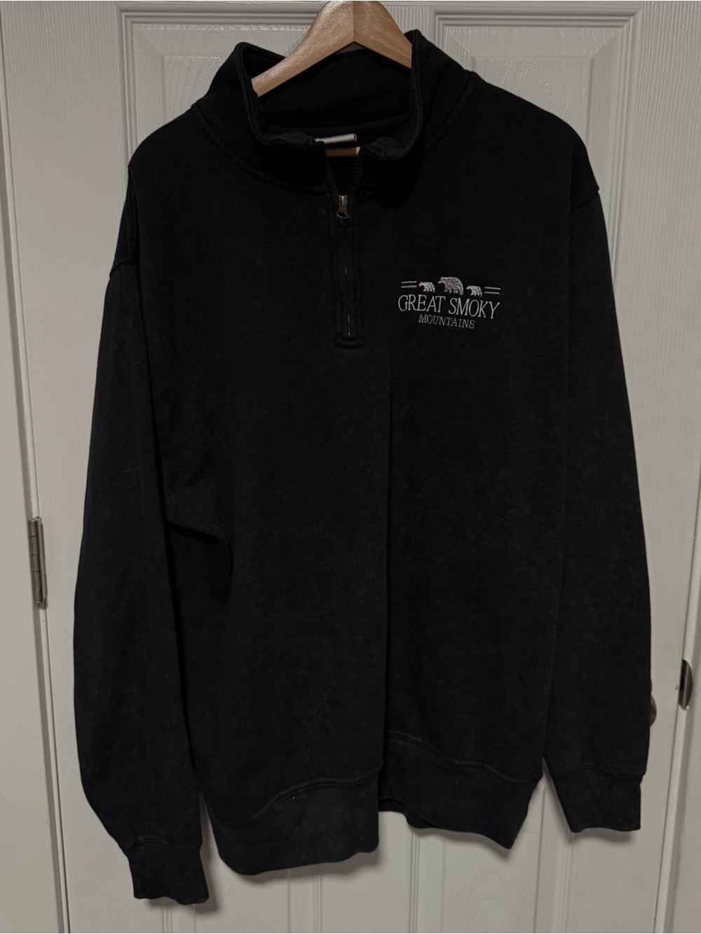 XL Great Smoky Mountains Black Quarter-Zip Pullover Sweatshirt